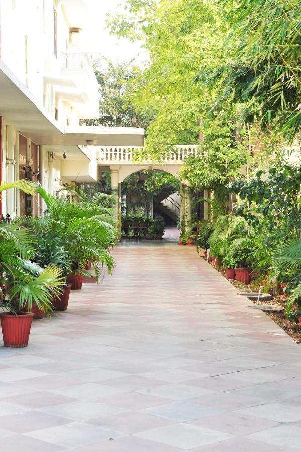 Hotel Meghniwas Джайпур Екстер'єр фото